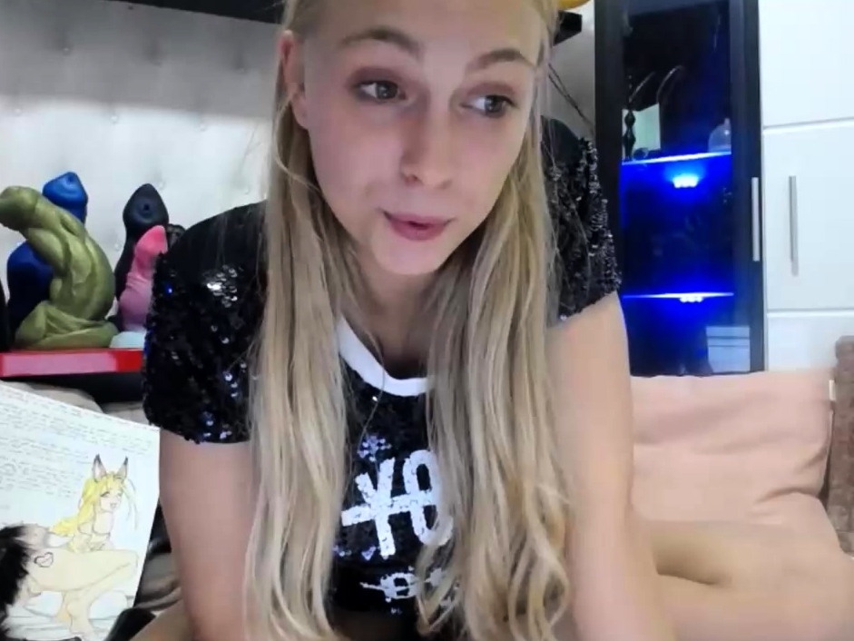 Sexy Blonde Amateur Teen - Free High Defenition Mobile Porn Video - Sexy Amateur Hot Blonde Teen Show  Webcam - - HD21.com